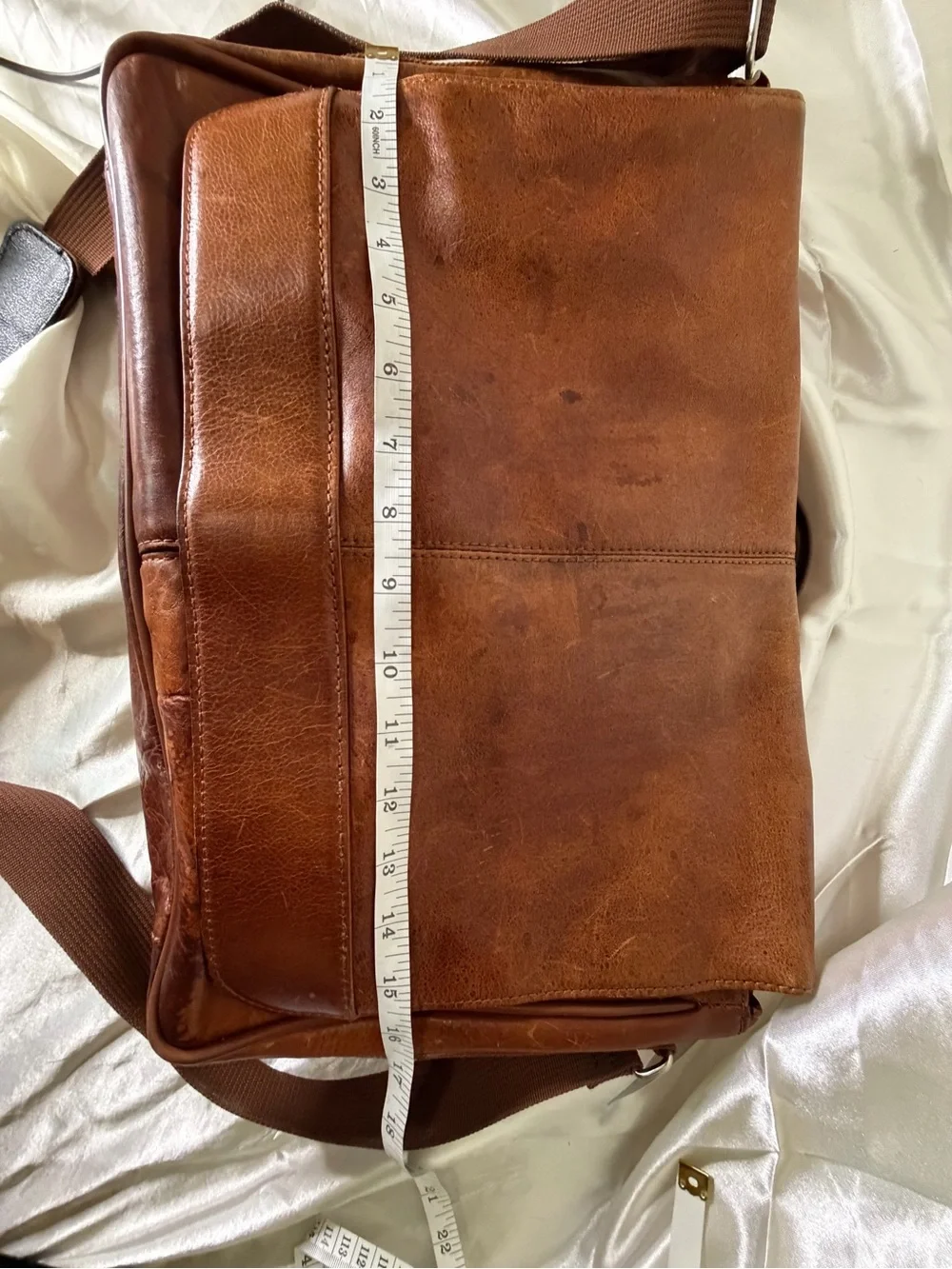 Wilsons Leather Brown Distressed Messenger Bag Laptop Briefcase Vintage Patina